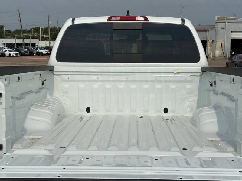 2025 Nissan Frontier S