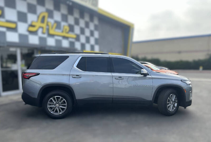 2023 Chevrolet Traverse LT Cloth