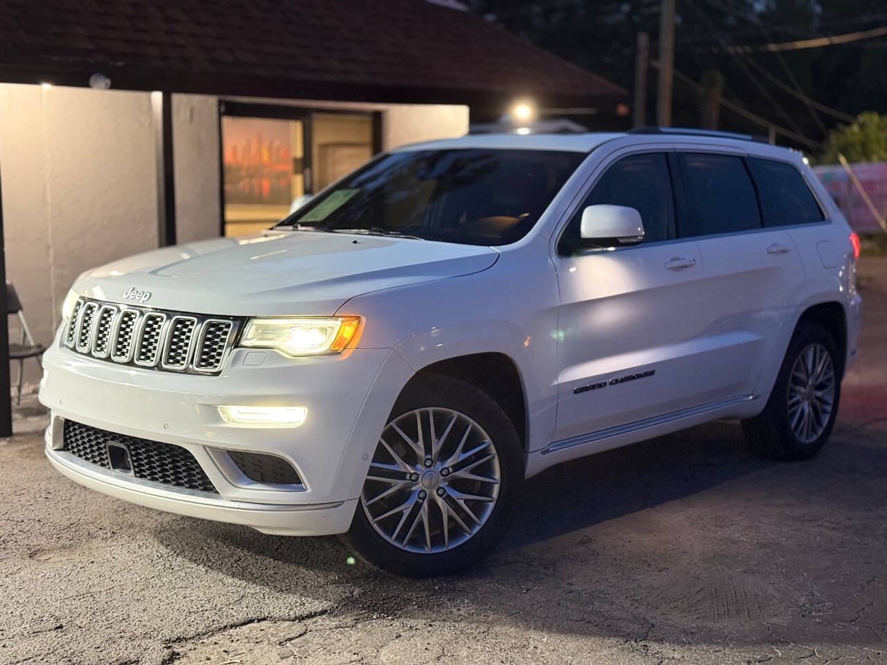 2018 Jeep Grand Cherokee for sale at Luma Motors LLC in Tampa, FL