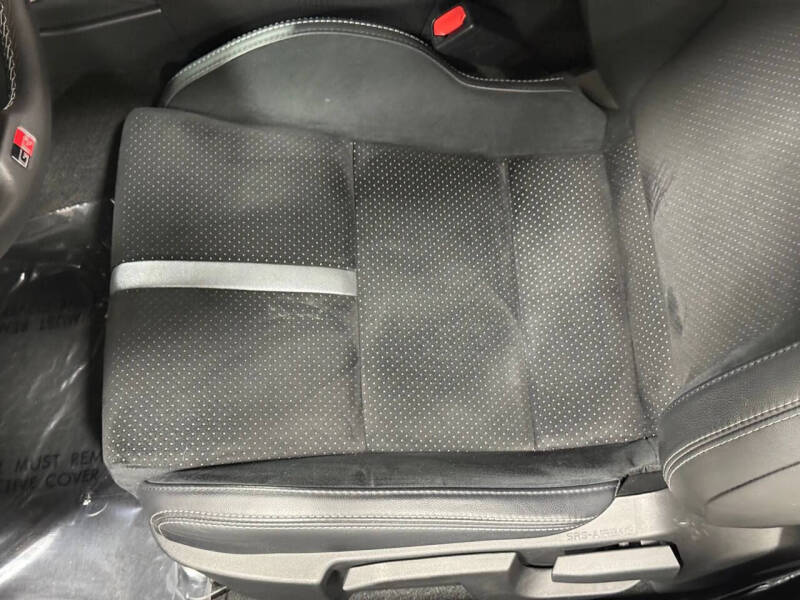 2024 Toyota GR86 Premium