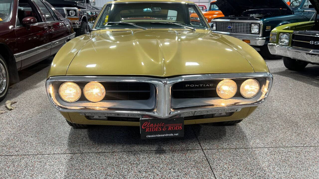 1967 Pontiac Firebird 33