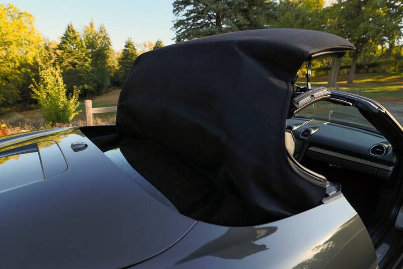 2021 Porsche 718 Boxster