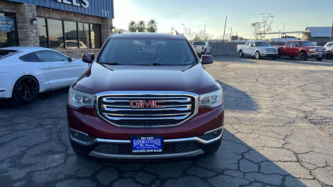 2017 GMC Acadia SLE-2