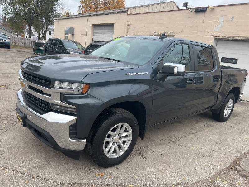 2019 Chevrolet Silverado 1500 for sale at PAPERLAND MOTORS in Green Bay WI