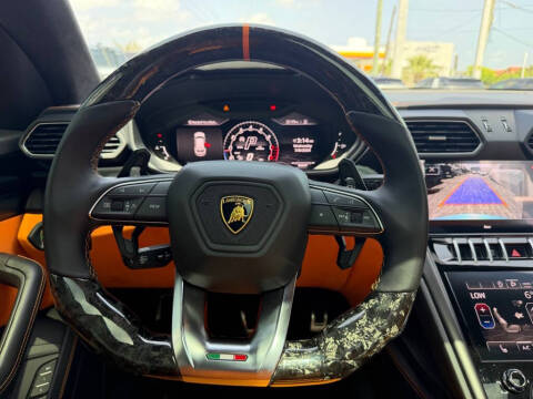 2022 Lamborghini Urus