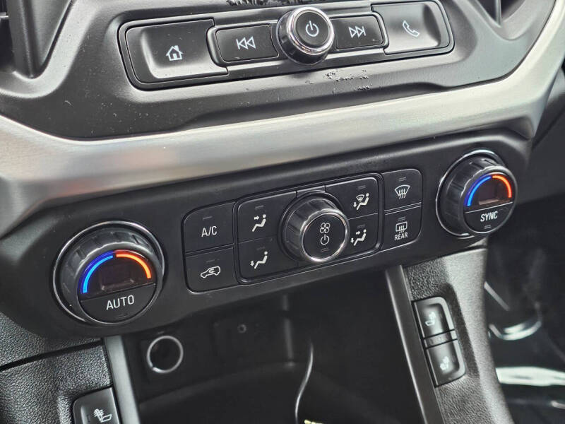 2017 GMC Acadia SLE-2