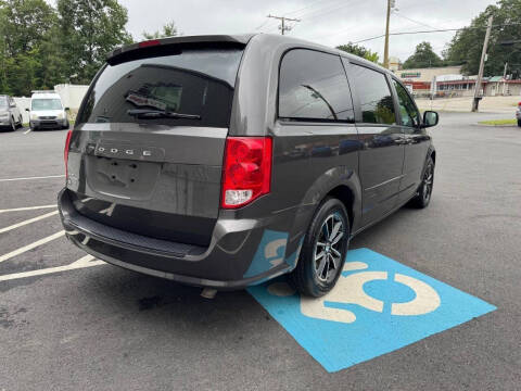 2017 Dodge Grand Caravan SE