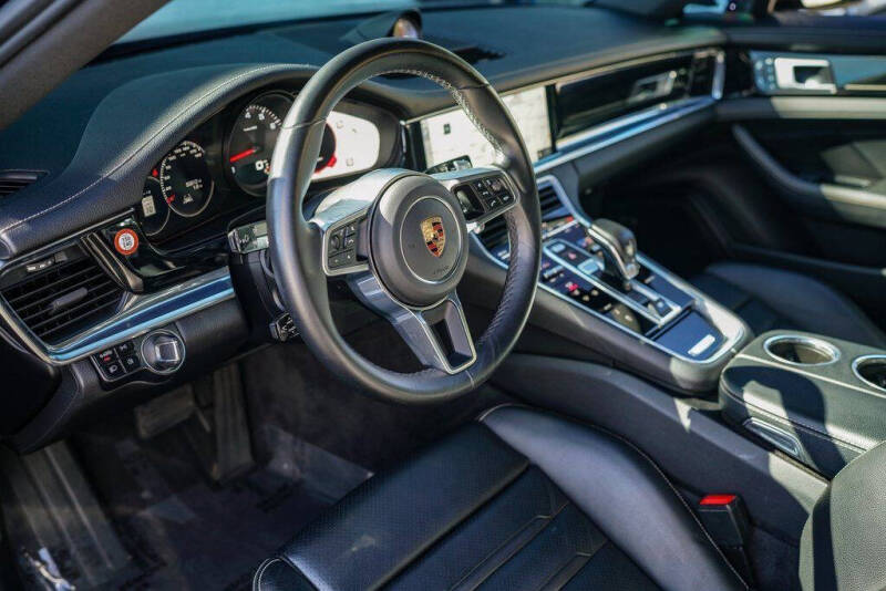 2020 Porsche Panamera