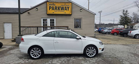 2015 Volkswagen Eos for sale at Parkway Motors in Springfield IL