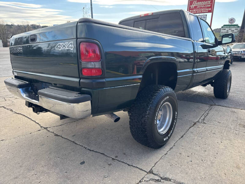 2001 Dodge Ram Pickup SLT photo 4