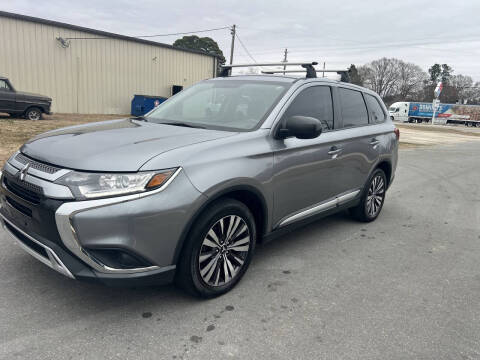 2019 Mitsubishi Outlander for sale at Ideal Auto Sales in Dunn NC