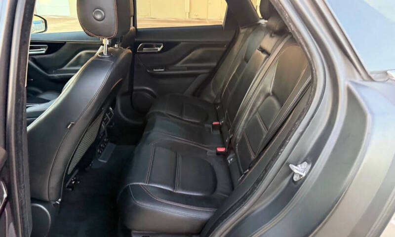 2018 Jaguar F-PACE 25t Prestige