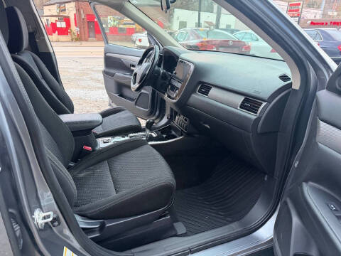 2017 Mitsubishi Outlander SE