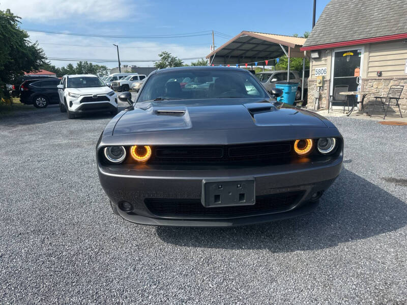 2022 Dodge Challenger SXT