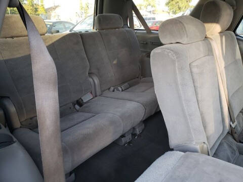 2005 Toyota Sequoia SR5