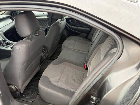 2018 Ford Taurus SEL