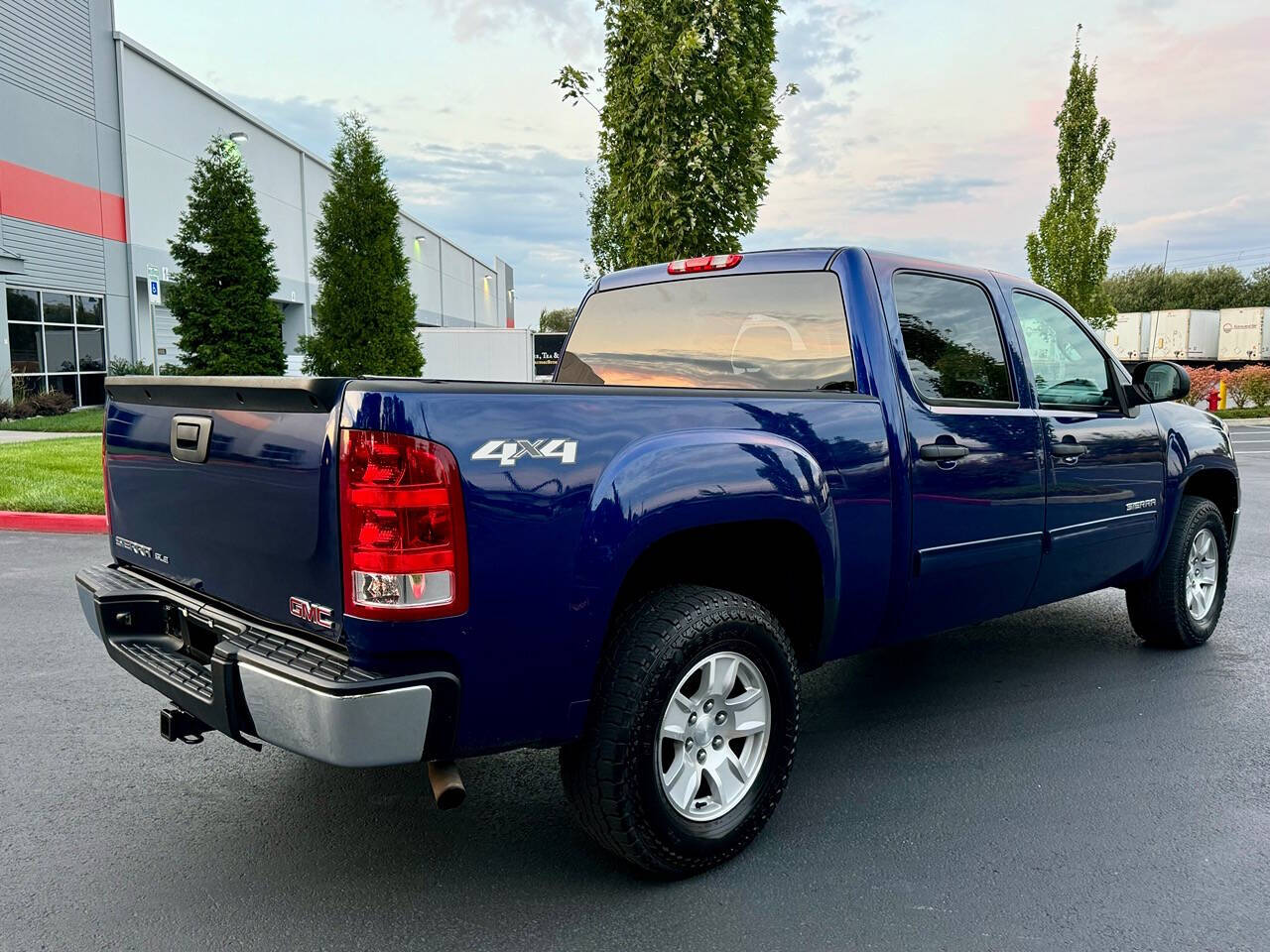 2013 GMC Sierra 1500 for sale at MISHA MASTER MOTORZ LLC in Portland, OR