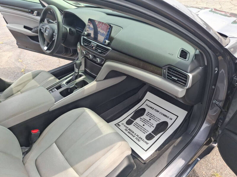 2018 Honda Accord EX - Photo 20