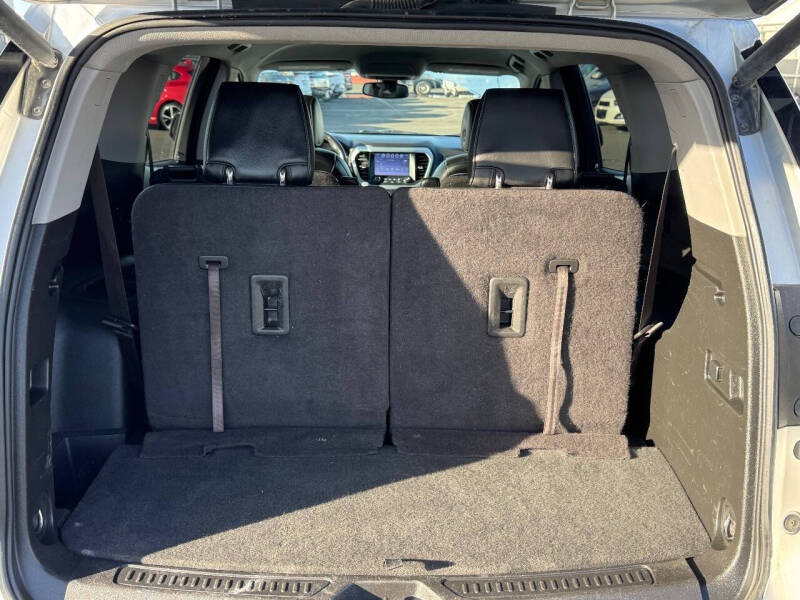 2017 GMC Acadia SLT-1