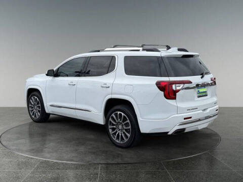 2022 GMC Acadia Denali