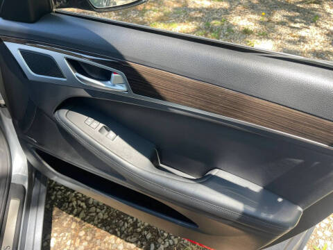 2015 Hyundai Genesis