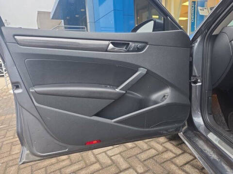 2020 Volkswagen Passat R-Line