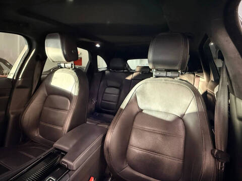 2019 Jaguar F-PACE 30t Prestige