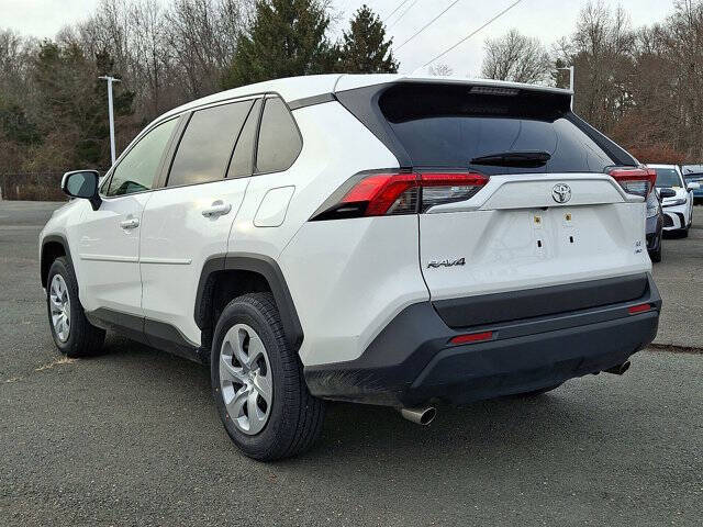 2023 Toyota RAV4 LE