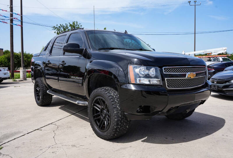 2013 Chevrolet Avalanche LT Black Diamond