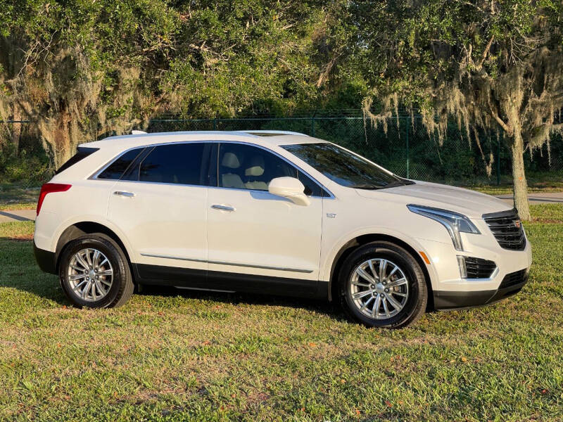 Used 2017 Cadillac XT5 Luxury with VIN 1GYKNBRSXHZ119993 for sale in Pompano Beach, FL