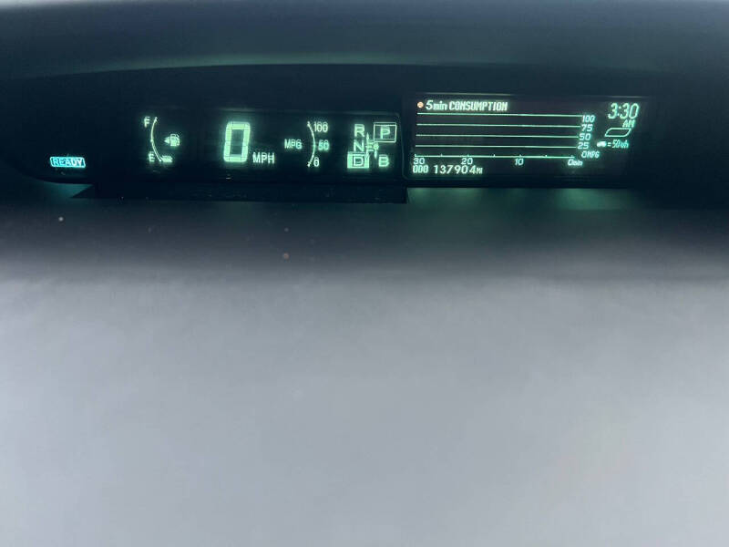 2010 Toyota Prius III