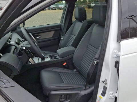 2025 Land Rover Discovery Sport P250 Dynamic SE