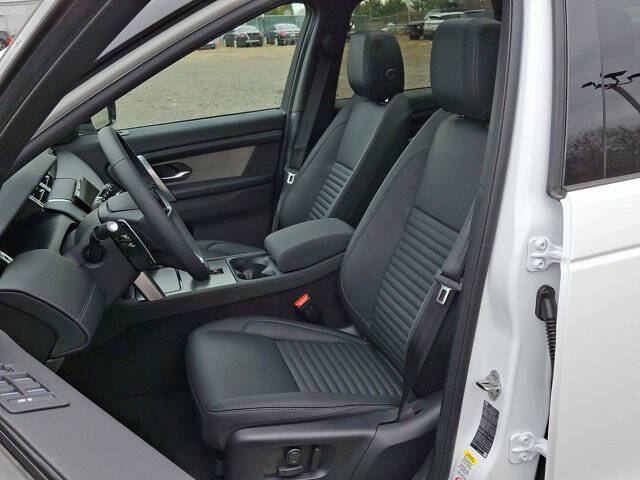 2025 Land Rover Discovery Sport P250 Dynamic SE