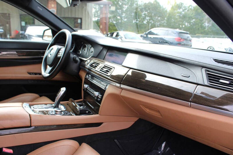 2012 BMW 7 Series 750Li xDrive