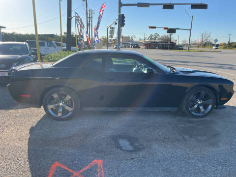 2013 Dodge Challenger SXT