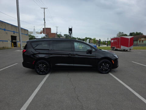 2027 Chrysler Pacifica Limited
