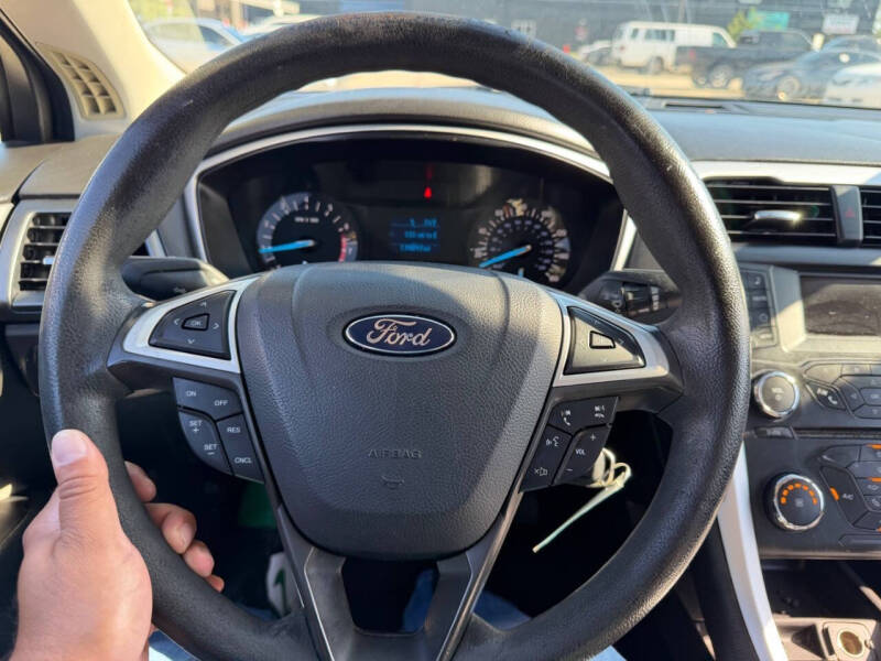 2014 Ford Fusion S