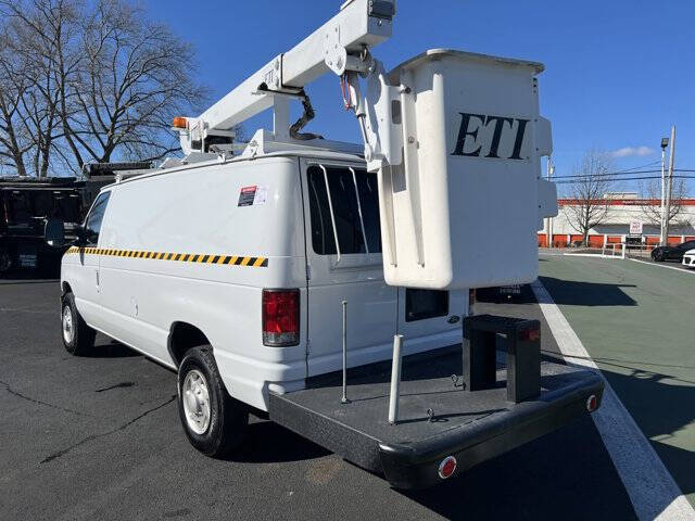 2014 Ford E-Series E-350 SD