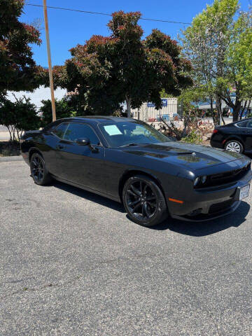 2017 Dodge Challenger SXT
