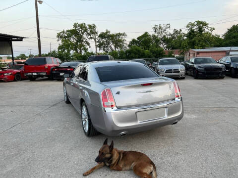 2011 Chrysler 300 C