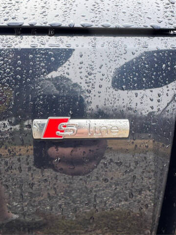 2017 Audi A4 2.0T quattro Premium Plus