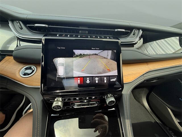 2024 Jeep Grand Cherokee L Summit