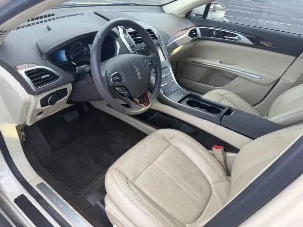 2014 Lincoln MKZ Hybrid