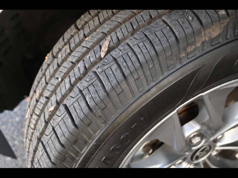 2022 Toyota Sienna LE 8-Passenger