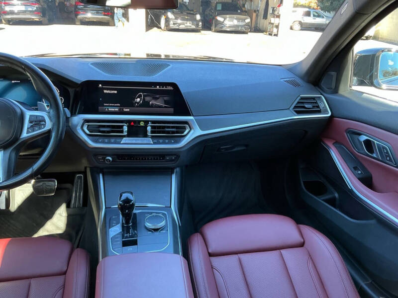 2022 BMW 3 Series 330e