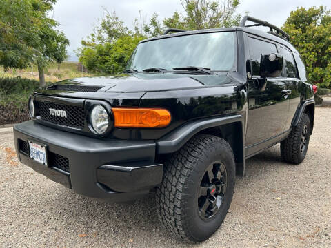 2008 Toyota FJ Cruiser for sale at Santa Barbara Auto Connection in Goleta CA