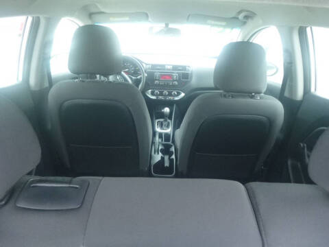 2014 Kia Rio 5-Door LX