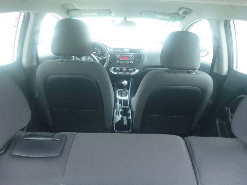 2014 Kia Rio 5-Door LX