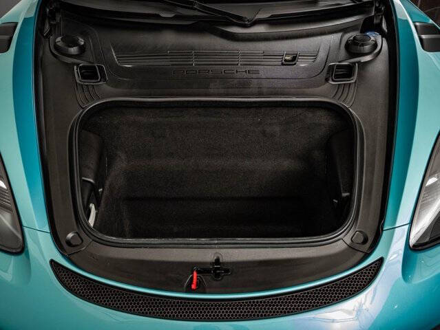 2024 Porsche 718 Cayman GT4 RS