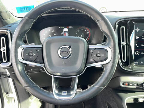 2019 Volvo XC40 T5 R-Design